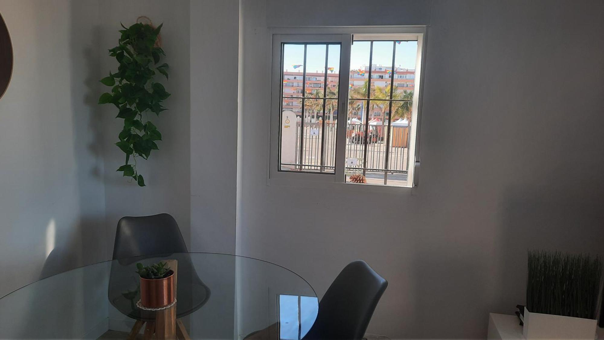 Feel At At Tamara - Two Steps To The Pool Apartment *
